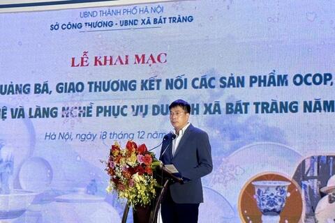 Kết nối sản phẩm OCOP và làng nghề gắn với du lịch tại Bát Tràng