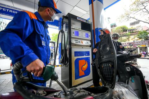 Petrolimex thay logo mới: Góc nhìn từ di sản một thương hiệu