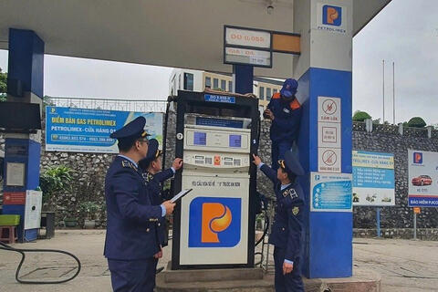 Không kịp thời phát hiện vi phạm về xăng dầu, cán bộ quản lý thị trường sẽ bị xử lý trách nhiệm
