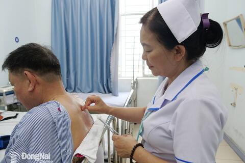 Lặng thầm cứu người bằng y thuật cổ truyền