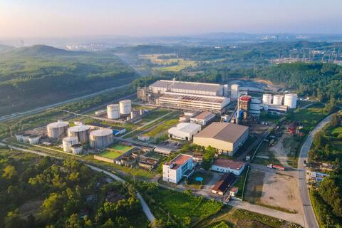 Nhà máy NLSH Dung Quất hoạt động 100% công suất vào giữa tháng 4, bảo đảm phục vụ phối trộn xăng E10