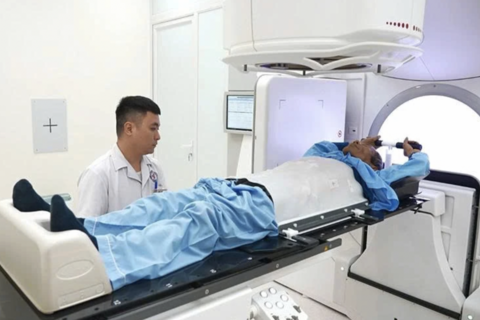Xây dựng hệ thống y tế phát triển toàn diện, hiện đại, công bằng và hiệu quả