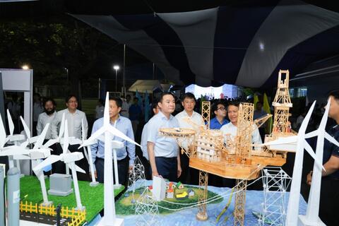Đưa nghiên cứu khoa học từ giảng đường ra thực tiễn sản xuất dầu khí - năng lượng