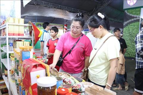 400 gian hàng tham gia ngày hội du lịch, ẩm thực, xúc tiến thương mại An Giang