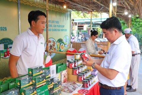 Phát triển OCOP gắn với du lịch nông thôn và chuyển đổi số