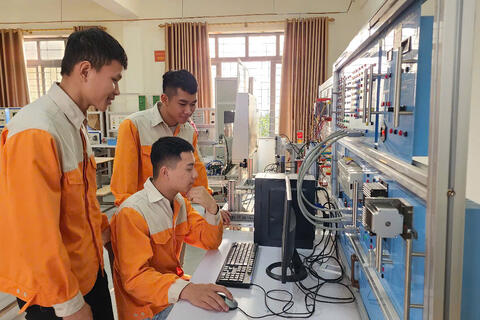 FDI tỷ đô đổ về, Nghệ An khát nhân lực chất lượng cao