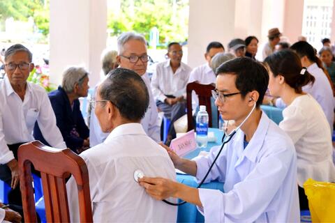 Hà Nội: Hướng dẫn khám sàng lọc miễn phí 12 nhóm bệnh phổ biến cho người dân