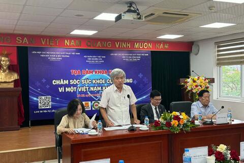 Hướng tới xây dựng hệ sinh thái chăm sóc sức khỏe toàn dân