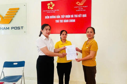 Bưu chính công ích mở lối cho dịch vụ công số
