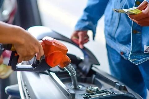 Người mua được lợi gì khi doanh nghiệp tự quyết giá xăng dầu?