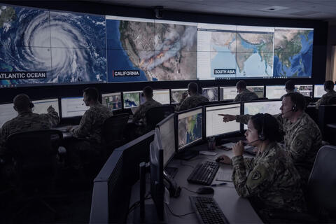 NATO tích hợp AI xử lý 43 TB dữ liệu mỗi ngày vào hệ thống chỉ huy Maven Smart System