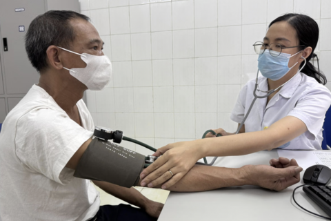 Tránh bỏ sót người cao tuổi trong khám sức khỏe định kỳ