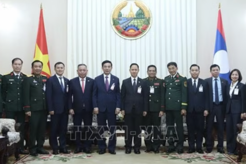 Đưa hợp tác quốc phòng Việt Nam-Lào ngày càng gắn kết chiến lược