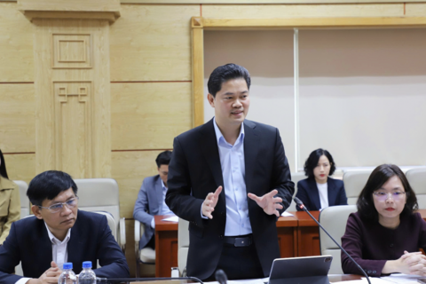 Thứ trưởng Thường trực Vũ Mạnh Hà làm việc với Hội Quân dân Y Việt Nam về công tác phát triển y dược cổ truyền