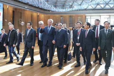 Thủ tướng thăm tập đoàn khí đốt hàng đầu của Nga, thúc đẩy các dự án LNG lớn tại Việt Nam