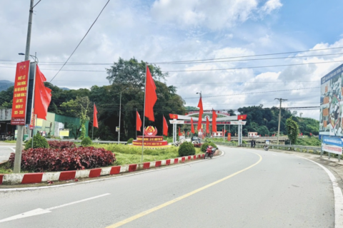 Triển khai chương trình mục tiêu quốc gia cho vùng đồng bào dân tộc thiểu số và khu vực nông thôn đặc biệt khó khăn