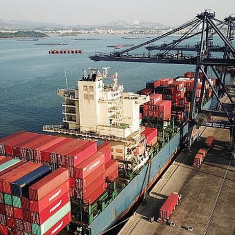 Thương mại Việt Nam sắp vượt 900 tỷ USD