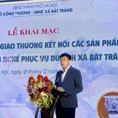 Kết nối sản phẩm OCOP và làng nghề gắn với du lịch tại Bát Tràng