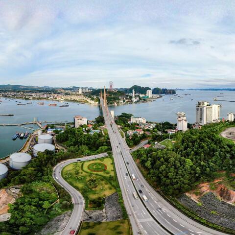 'Ngọn cờ tiên phong' hiện thực hóa ba đột phá chiến lược