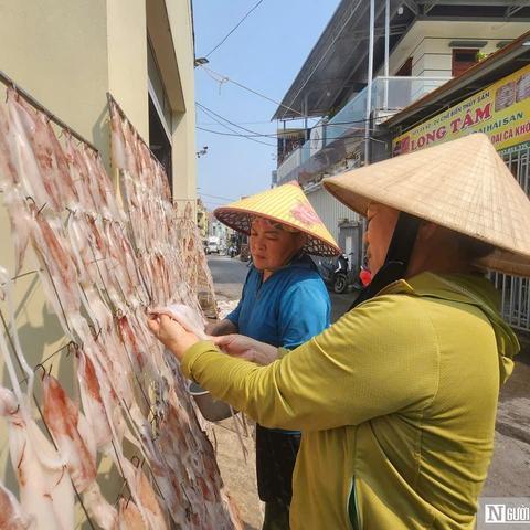 Từ mẻ cá quê đến thương hiệu OCOP: Hành trình “đánh thức” hải sản biển