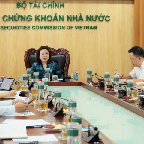 Vốn hóa thị trường chứng khoán đạt hơn 10,57 triệu tỷ đồng