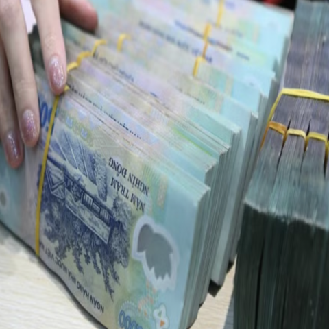 Sau tăng lương 8%, Bộ Nội vụ chuẩn bị cho lộ trình cải cách tiền lương mới