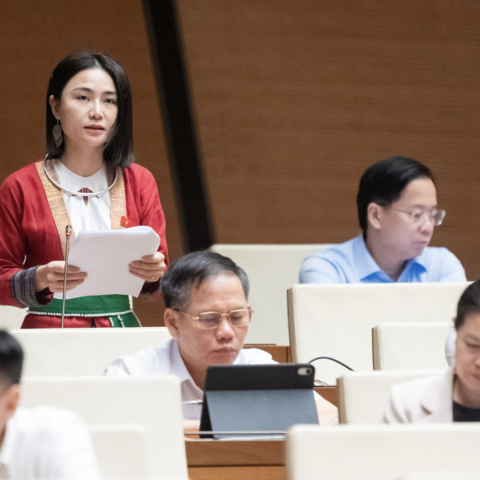 Hỗ trợ đất, nhà ở phải đi cùng sinh kế bền vững