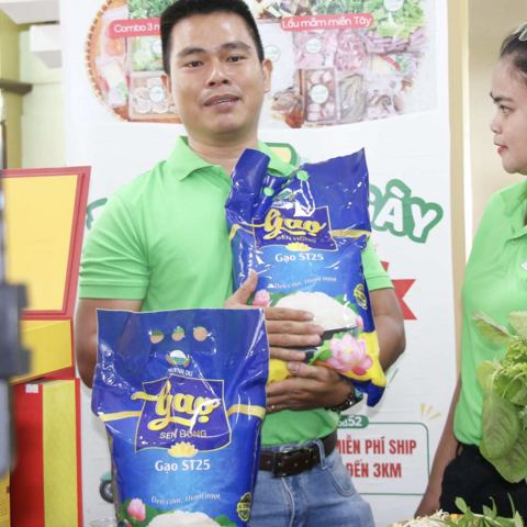 Phát triển kênh thương mại điện tử cho sản phẩm địa phương