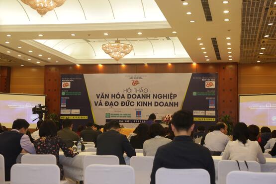 upload/17912/20171205/hoi-thao-van-hoa-doanh-nghiep-va-dao-duc-kinh-doanh47.jpg