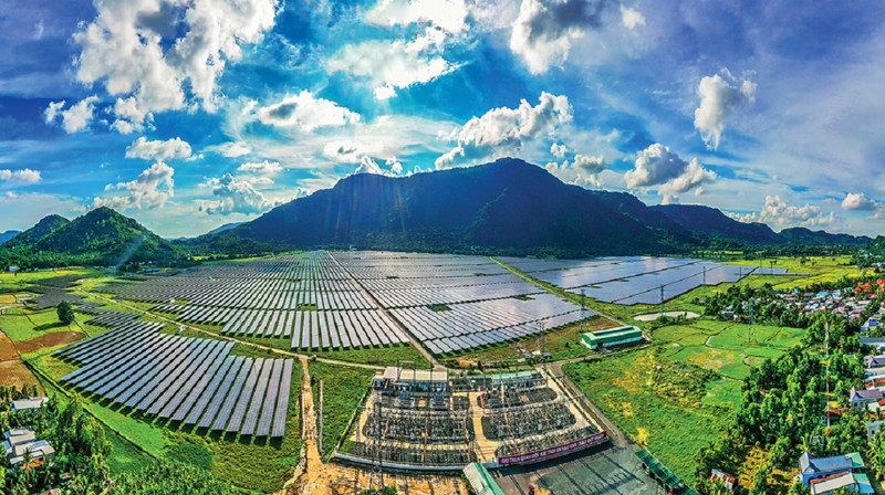 Điện năng và các nguồn năng lượng xanh, sạch là "huyết mạch" của nền kinh tế.