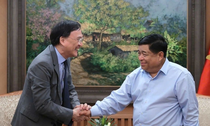 Phó thủ tướng Nguyễn Chí Dũng tiếp đại diện doanh nghiệp Trung Quốc, ngày 16/7. Ảnh: VGP