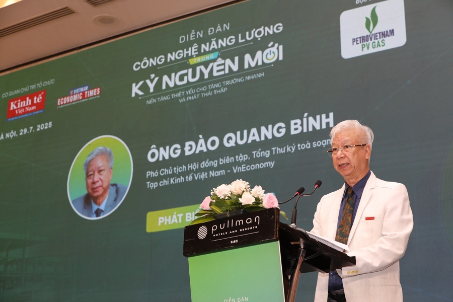 Ông Đào Quang Bính, Phó Chủ tịch Hội đồng biên tập, Tổng Thư ký toà soạn Tạp chí Kinh tế Việt Nam/VnEconomy/Vietnam Economic Times phát biểu tại Diễn đàn. Ảnh: Việt Dũng.