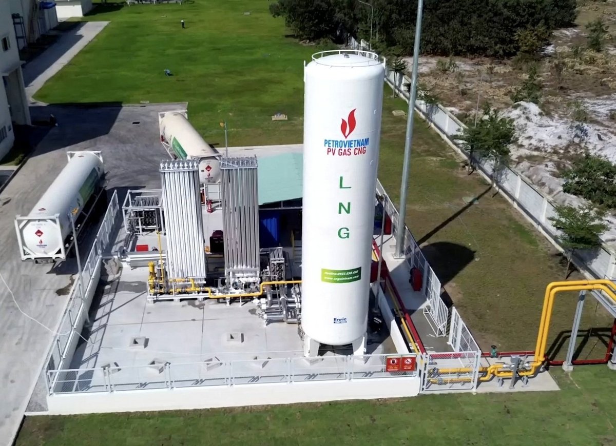 PV GAS mở rộng cung cấp LNG cho khách hàng công nghiệp Ảnh Trạm cấp khí LNG HS Hyosung Quảng Nam. Ảnh: Petrovietnam.