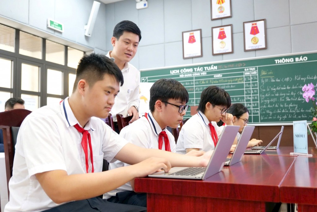 Công nghệ số và trái tim thúc đẩy sự đổi mới trong giáo dục