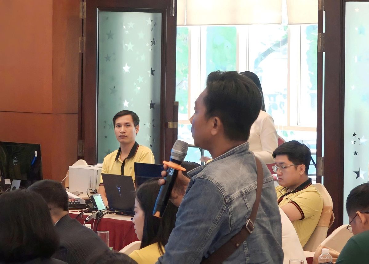 Hộ kinh doanh tại Thành phố Hồ Chí Minh đặt câu hỏi cho chuyên gia tại Hội thảo