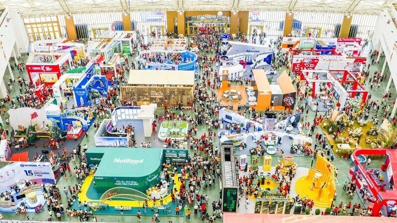 Hội chợ Mùa Thu 2025 góp phần quảng bá hình ảnh quốc gia, khẳng định thương hiệu hàng Việt Nam chất lượng cao, nâng cao vị thế Việt Nam trên trường quốc tế. Ảnh minh họa - S.T