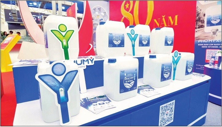 Sản phẩm DEF - Phú Mỹ Xanh được trưng bày tại Triển lãm Thành tựu đất nước. (Ảnh: TL)