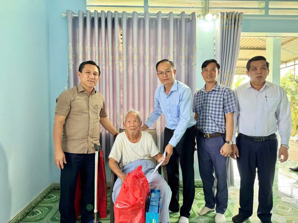 Châu Pha kêu gọi đầu tư công nghệ đốt rác tái tạo năng lượng