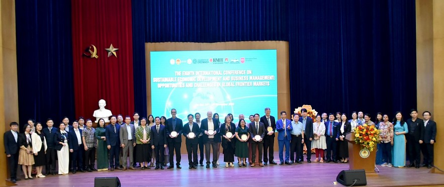 Doanh nghiệp tại thị trường cận biên cần nâng cao năng lực quản trị, chủ động đổi mới mô hình kinh doanh Doanh nghiệp tại thị trường cận biên cần nâng cao năng lực quản trị, đổi mới mô hình kinh doanh