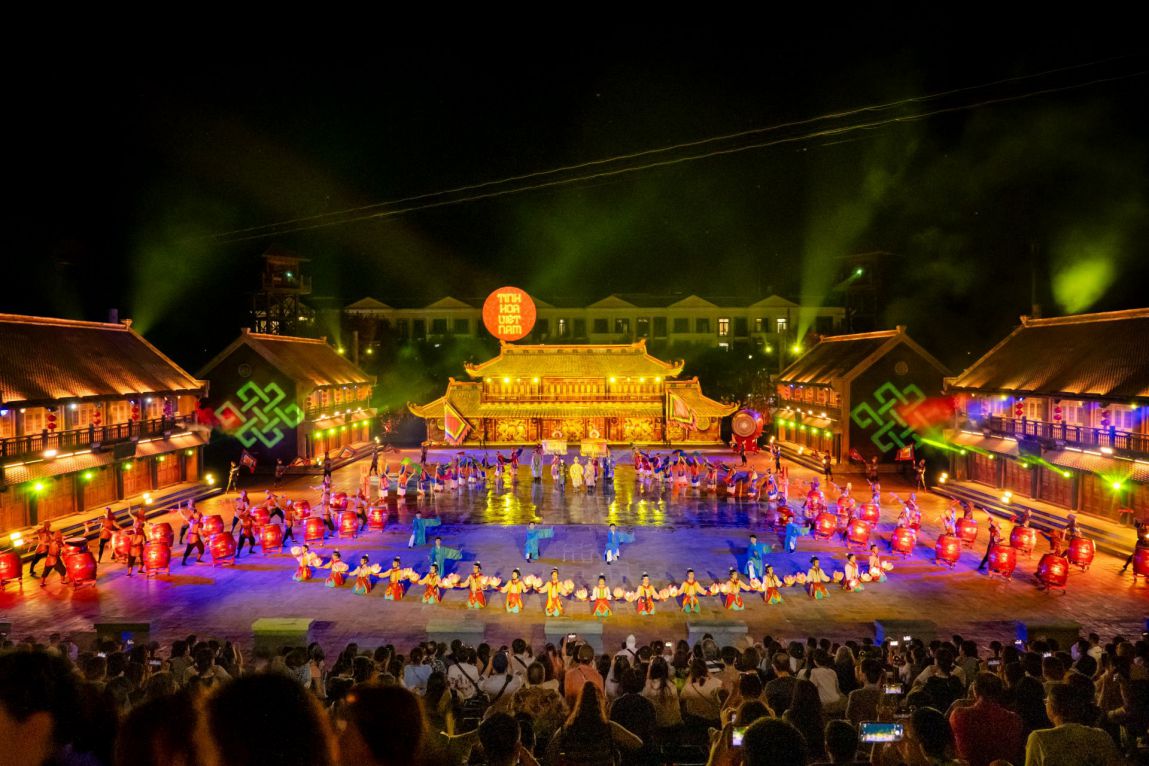 Các show thực cảnh được biểu diễn tại Khu du lịch Vinpearl. Ảnh: Vingroup