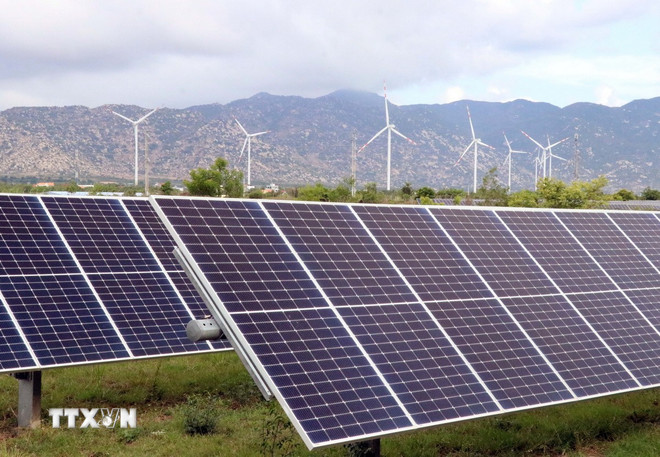 Dự án điện mặt trời tại xã Thuận Nam (Khánh Hòa). (Ảnh: Công Thử/TTXVN) ttxvn-dien-mat-troi.jpg
