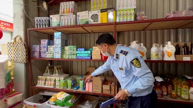 Mỹ phẩm Việt: Thị trường tỉ USD đối mặt vấn nạn hàng giả