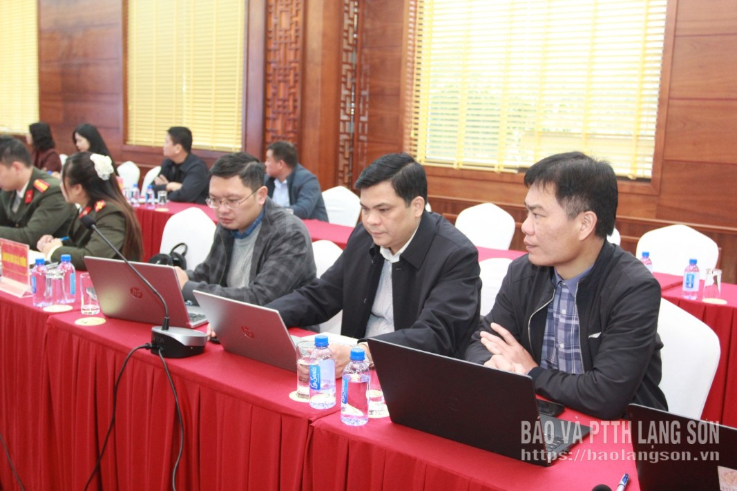 Đại biểu dự hội thảo