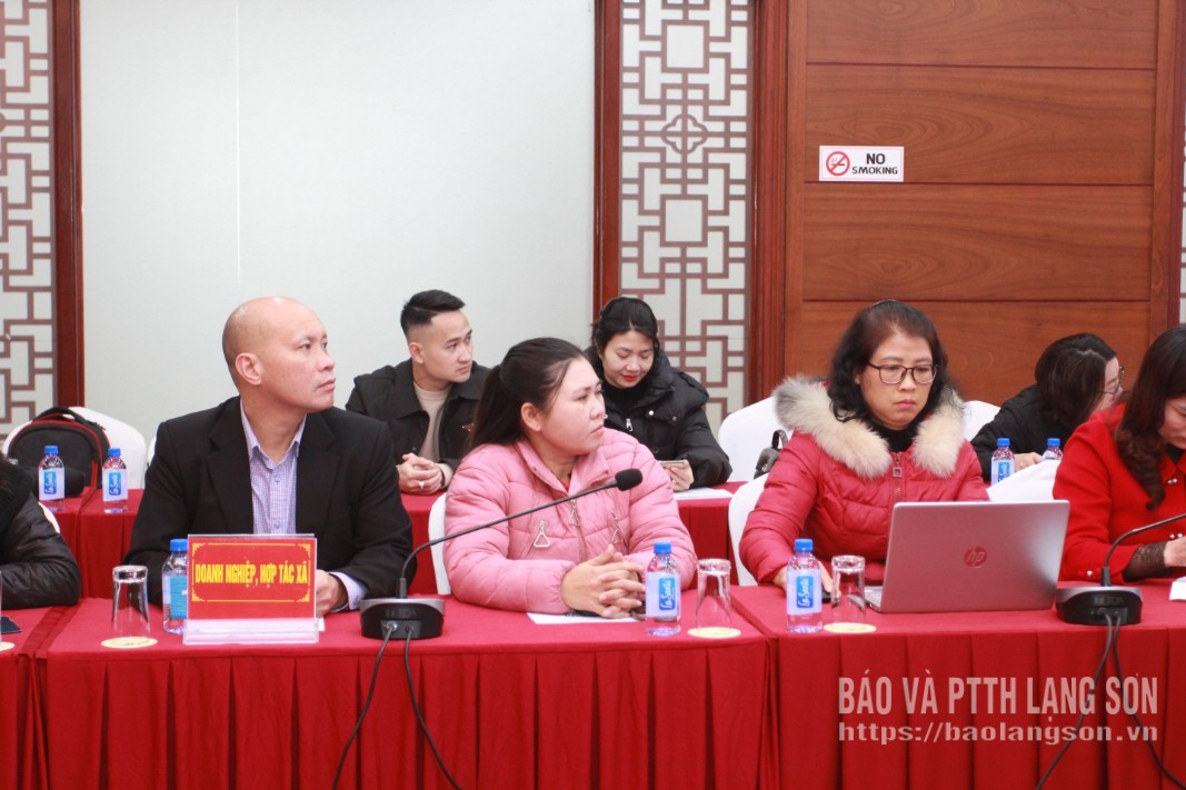 Đại biểu dự hội thảo