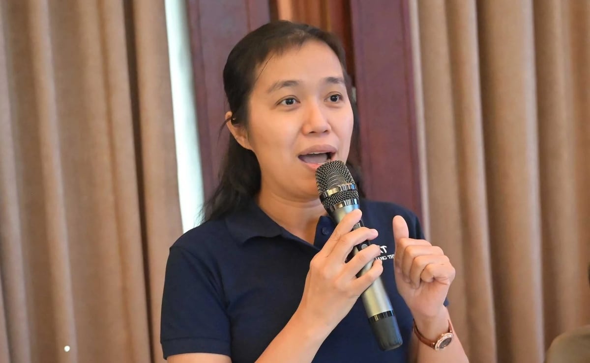 Bà Nguyễn Thị Thùy Anh chia sẻ tại Diễn đàn do Cục Quản lý và Xây dựng công trình thủy lợi phối hợp với Báo Nông nghiệp và Môi trường, Sở Nông nghiệp và Môi trường tỉnh Đắk Lắk tổ chức. Ảnh: Phạm Hoài. Bà Nguyễn Thị Thùy Anh chia sẻ tại Diễn đàn do Cục Quản lý và Xây dựng công trình thủy lợi phối hợp với Báo Nông nghiệp và Môi trường, Sở Nông nghiệp và Môi trường tỉnh Đắk Lắk tổ chức. Ảnh: Phạm Hoài.