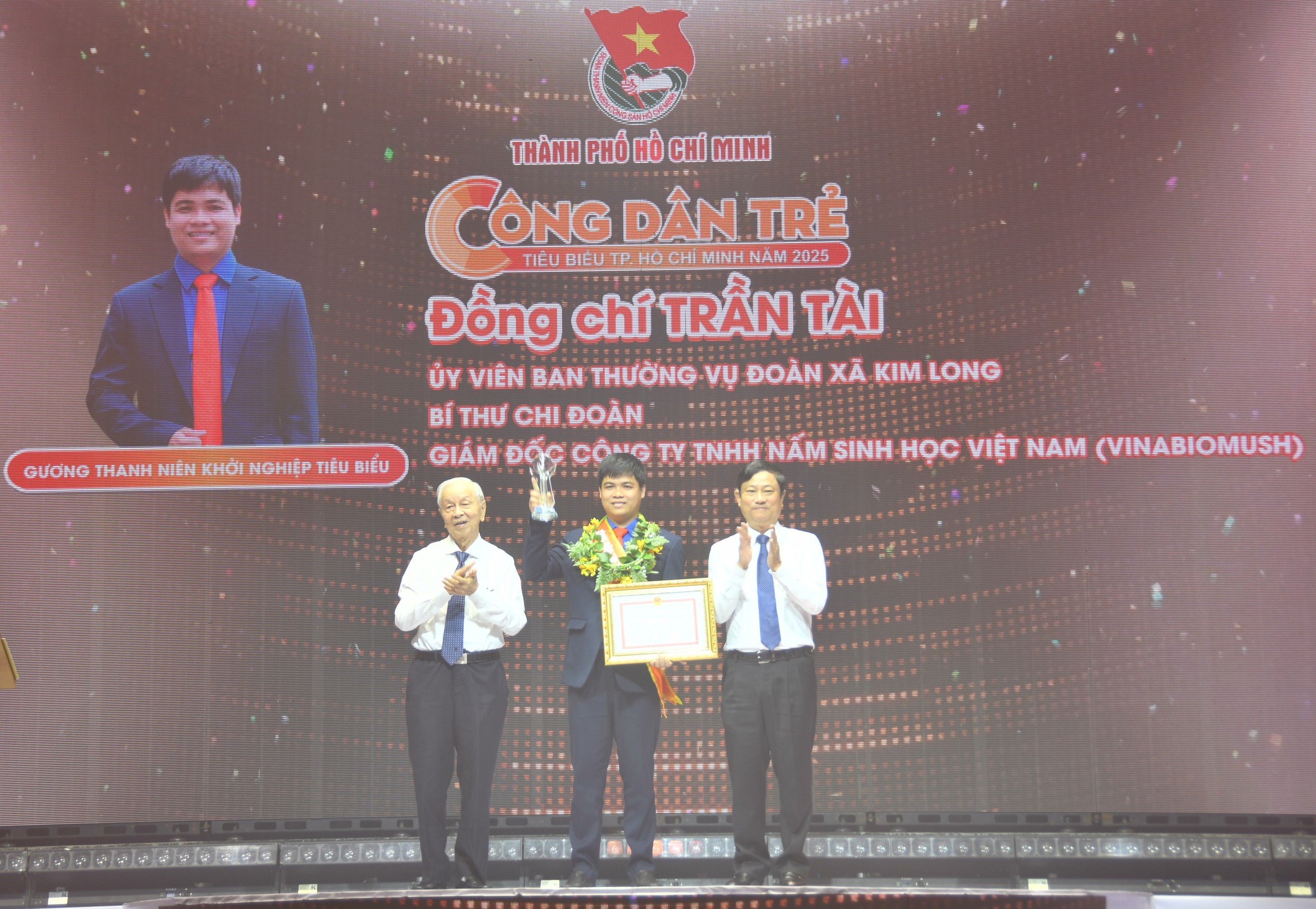 Thạc sĩ làm nông thời công nghệ: Thiết kế khí hậu để nuôi trồng nấm... khó tính - Ảnh 2.