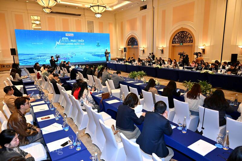 Thông qua diễn đàn, Ban Tổ chức kỳ vọng góp phần nâng cao nhận thức và tạo sự đồng thuận trong xã hội về các cơ chế, chính sách phát triển năng lượng quốc gia. Đồng thời cung cấp cơ sở thực tiễn, luận cứ khoa học phục vụ công tác hoàn thiện chính sách và tổ chức thực hiện Nghị quyết của Quốc hội. Ảnh: Cấn Dũng