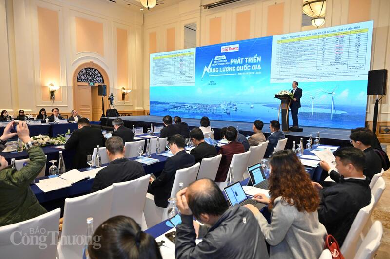 Diễn đàn có sự tham dự của đại diện các đơn vị chức năng thuộc Bộ Công Thương, cơ quan của Quốc hội, cùng đông đảo chuyên gia, đại diện hiệp hội và doanh nghiệp hoạt động trong lĩnh vực năng lượng… Ảnh: Cấn Dũng