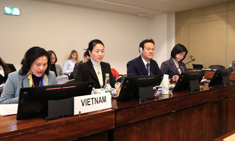 Đại sứ Mai Phan Dũng và Đoàn đại biểu liên ngành Việt Nam tham dự Phiên bảo vệ Báo cáo quốc gia lần thứ 9 về thực thi Công ước xóa bỏ mọi hình thức phân biệt đối xử chống lại phụ nữ (CEDAW).