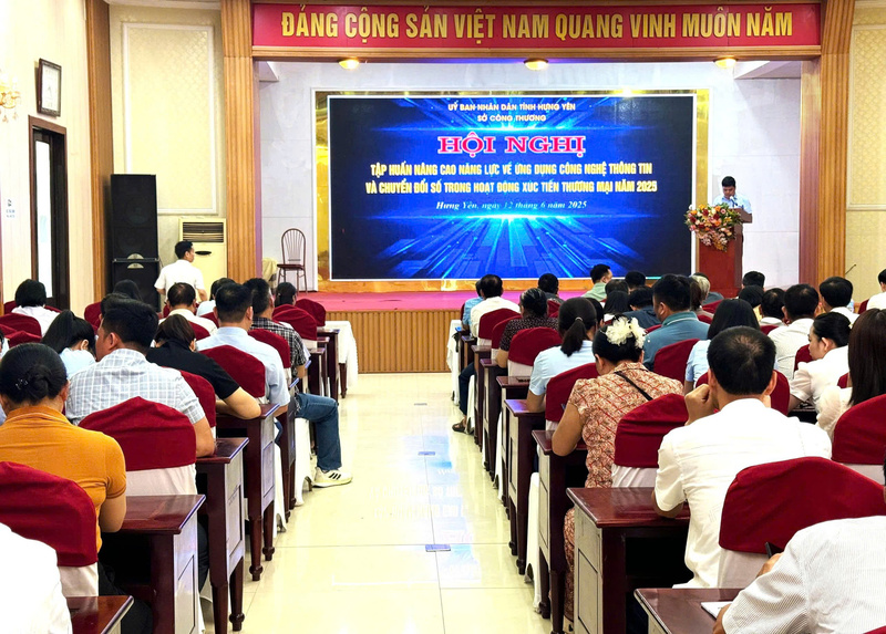 Các hội nghị tập huấn do Cục Thương mại điện tử và Kinh tế số phối hợp với các Sở Công Thương địa phương.